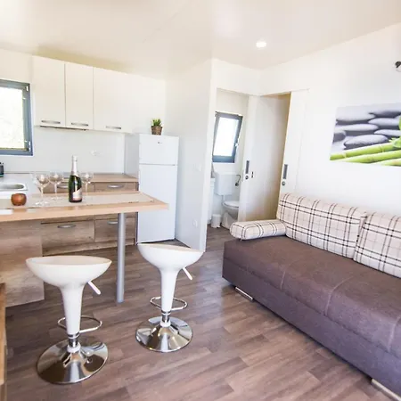 Mobile Plumeria 2 * Biograd Na Moru